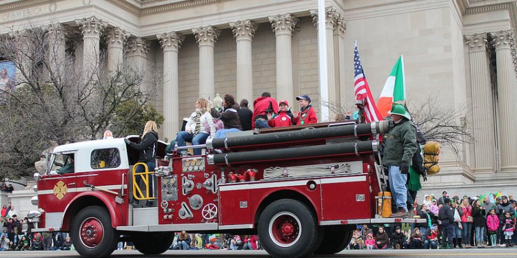 184a.42ndStPatricksDayParade.WDC.17March2013