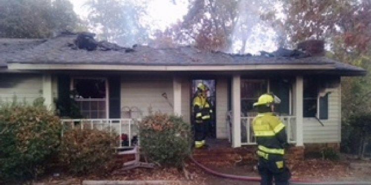 Family in Ooltewah loses home