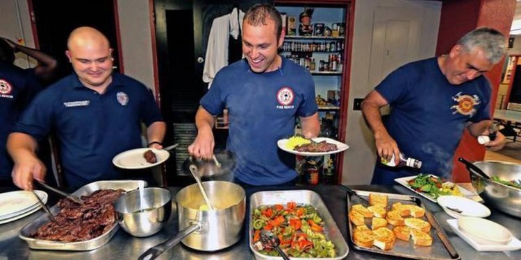 How to become a Firefighter in Miami?